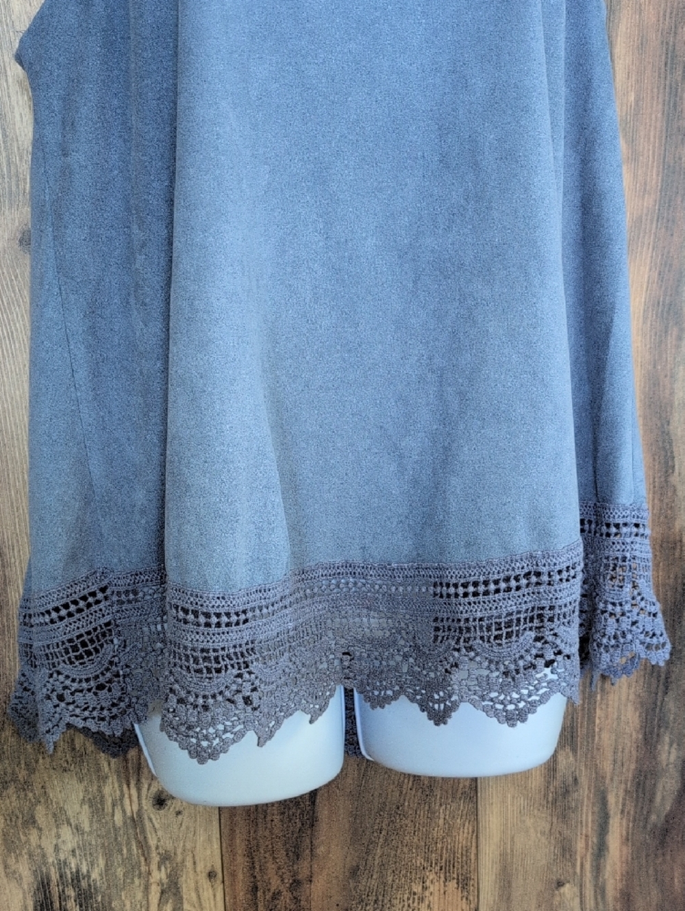 She + Sky Double-Strap Crochet-Hem Velvety Camisole Tank M F284 - Picture 3 of 7